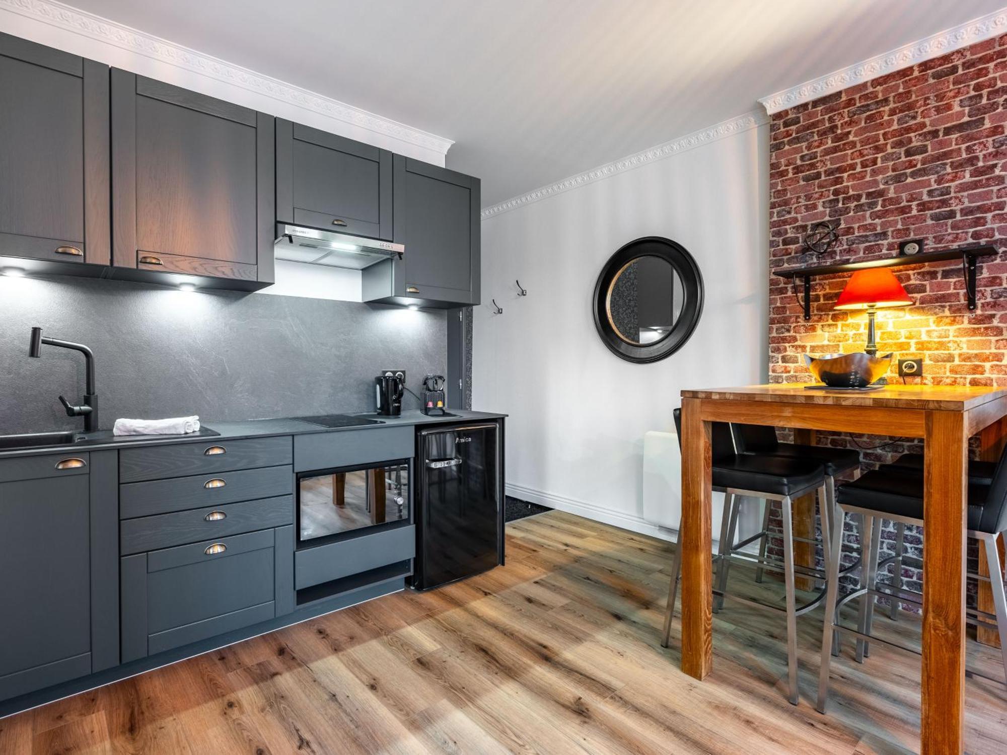 Le Relais Ducal - Appartements D'Hotes Vieille Ville Nancy Exteriör bild
